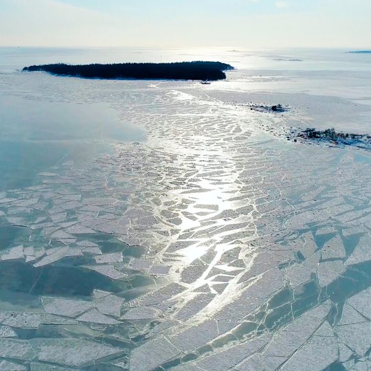 ABAB Sverige Vi ger vår julklapp till Östersjön