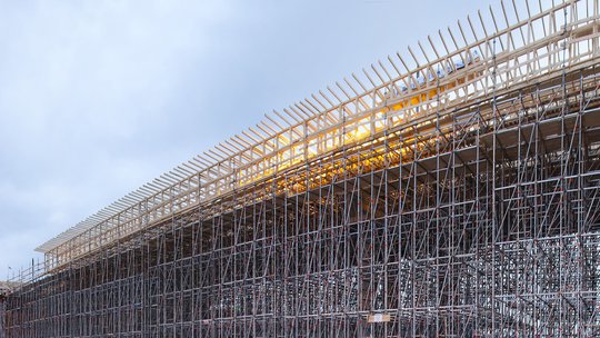 Bölebron byggdes med stålstödställningar